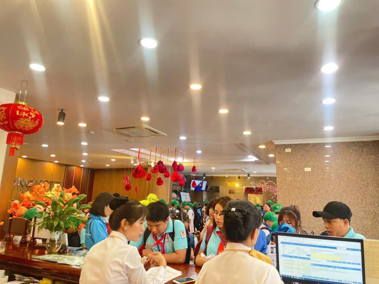 Khach San Hung Vuong Quang Ngai Hotel Exterior photo
