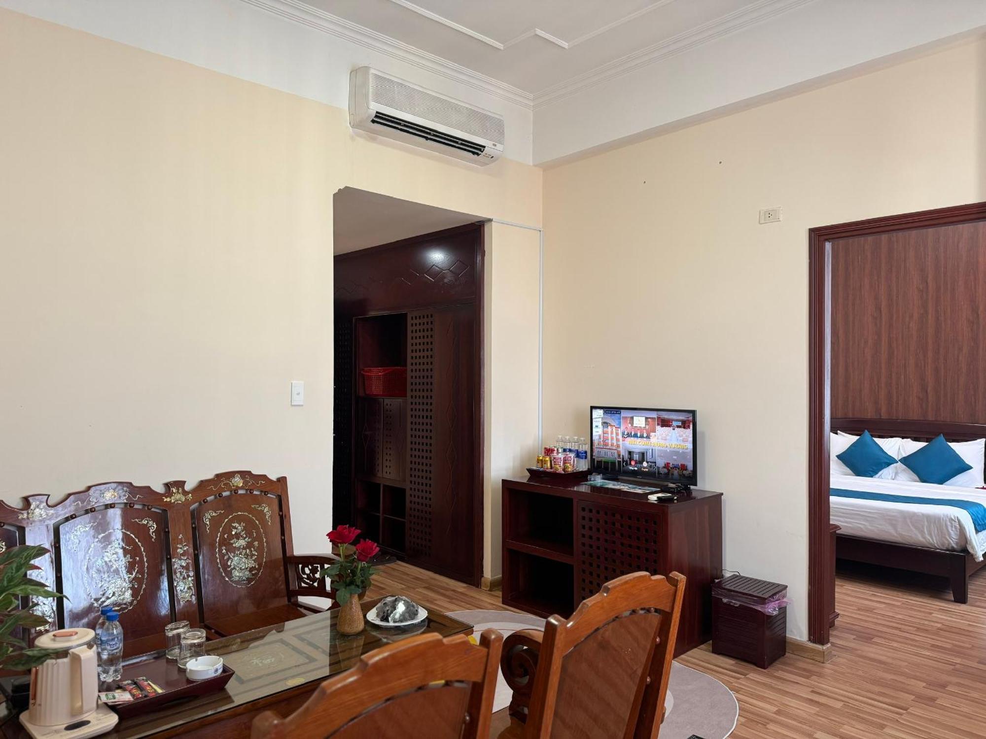 Khach San Hung Vuong Quang Ngai Hotel Exterior photo